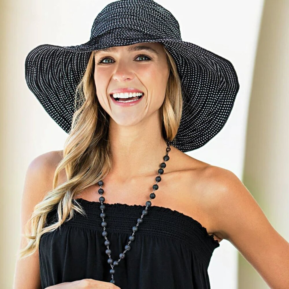 Wallaroo Scrunchie Sun Hat